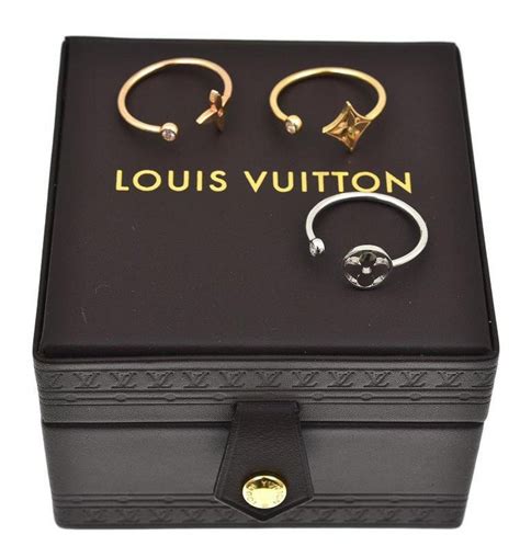 louis vuitton ring set.